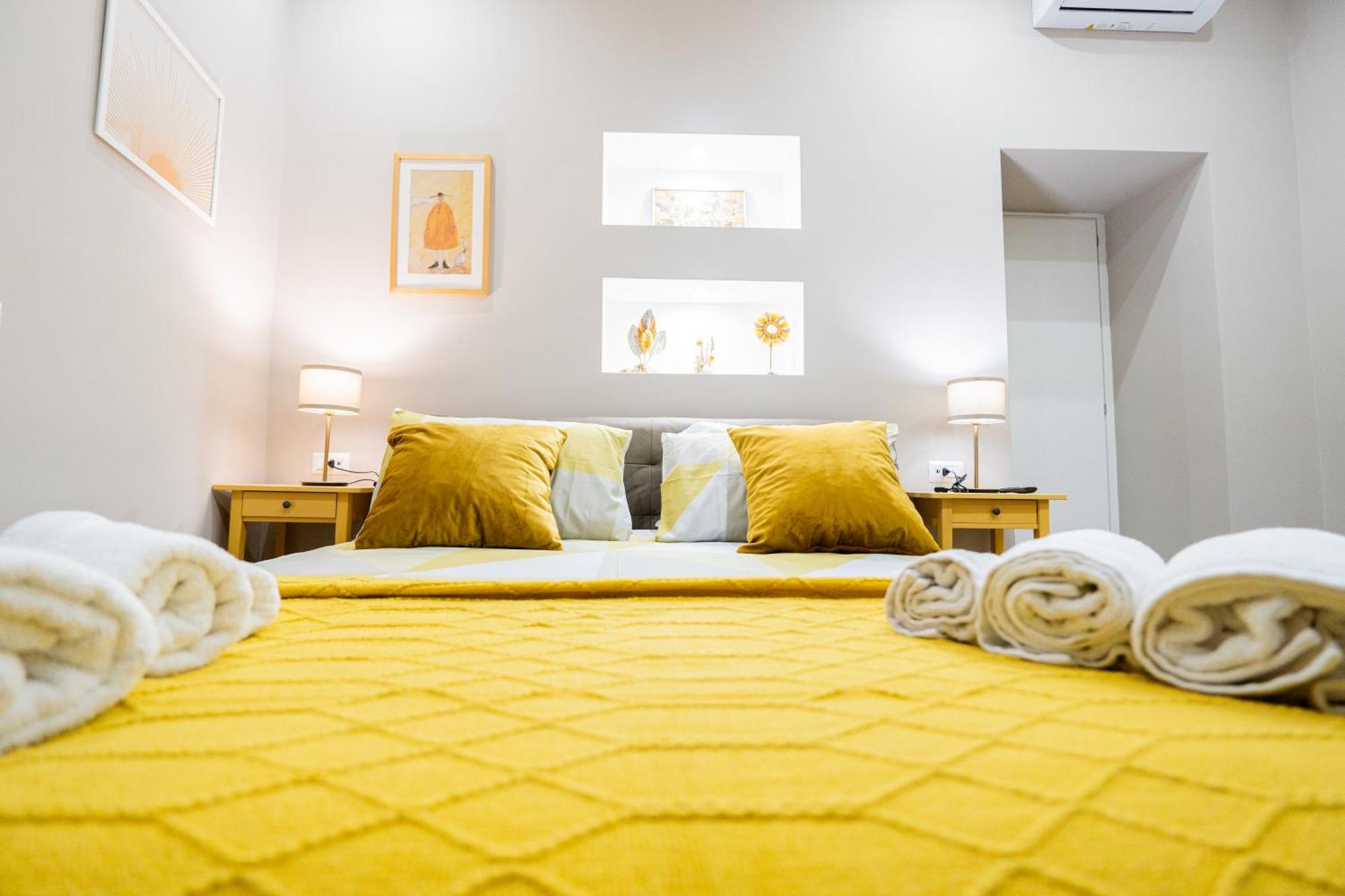 La Casa Di Bianca - Modern Suites Near Plebiscito Неаполь Экстерьер фото