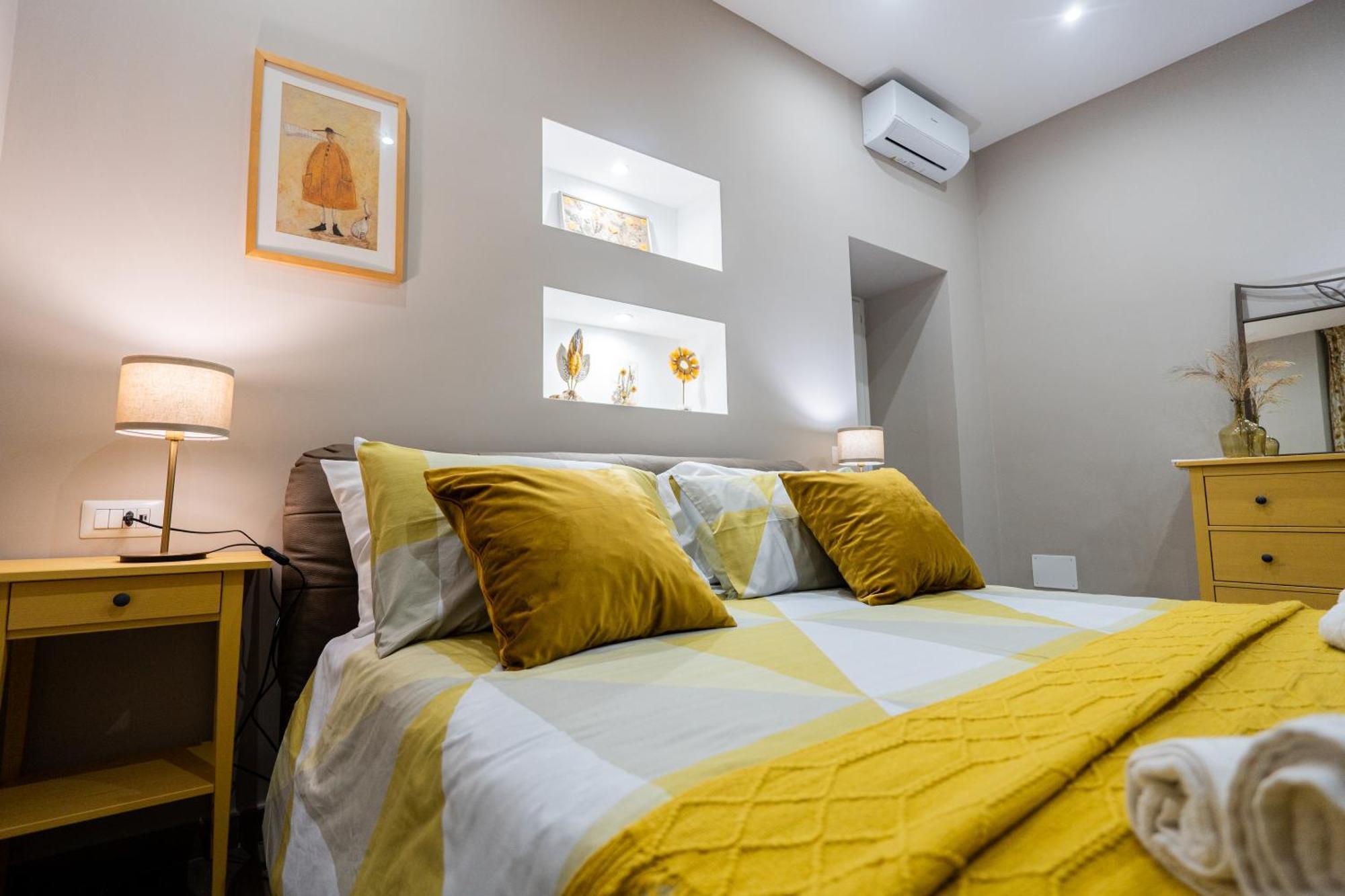La Casa Di Bianca - Modern Suites Near Plebiscito Неаполь Экстерьер фото