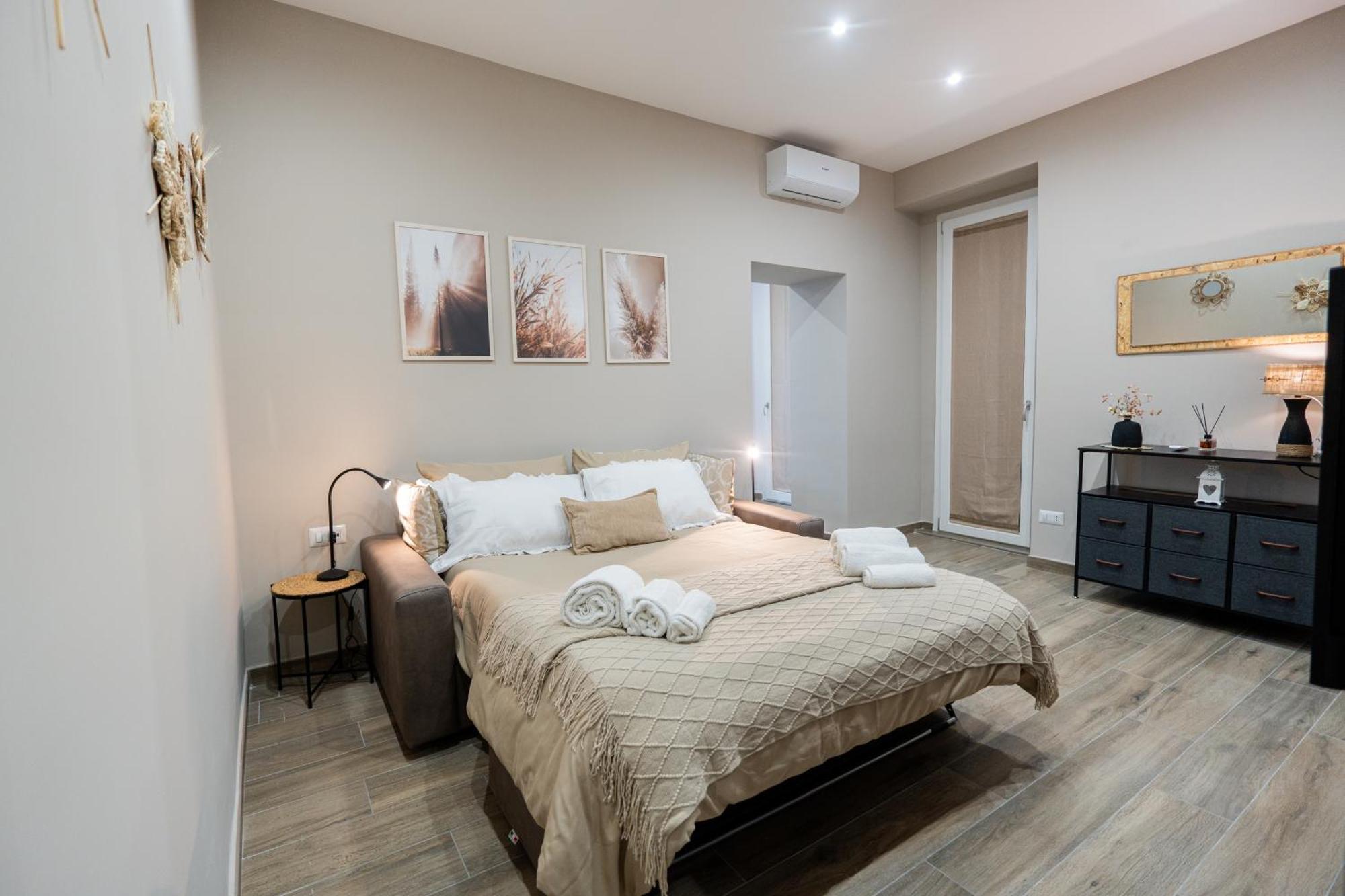 La Casa Di Bianca - Modern Suites Near Plebiscito Неаполь Экстерьер фото