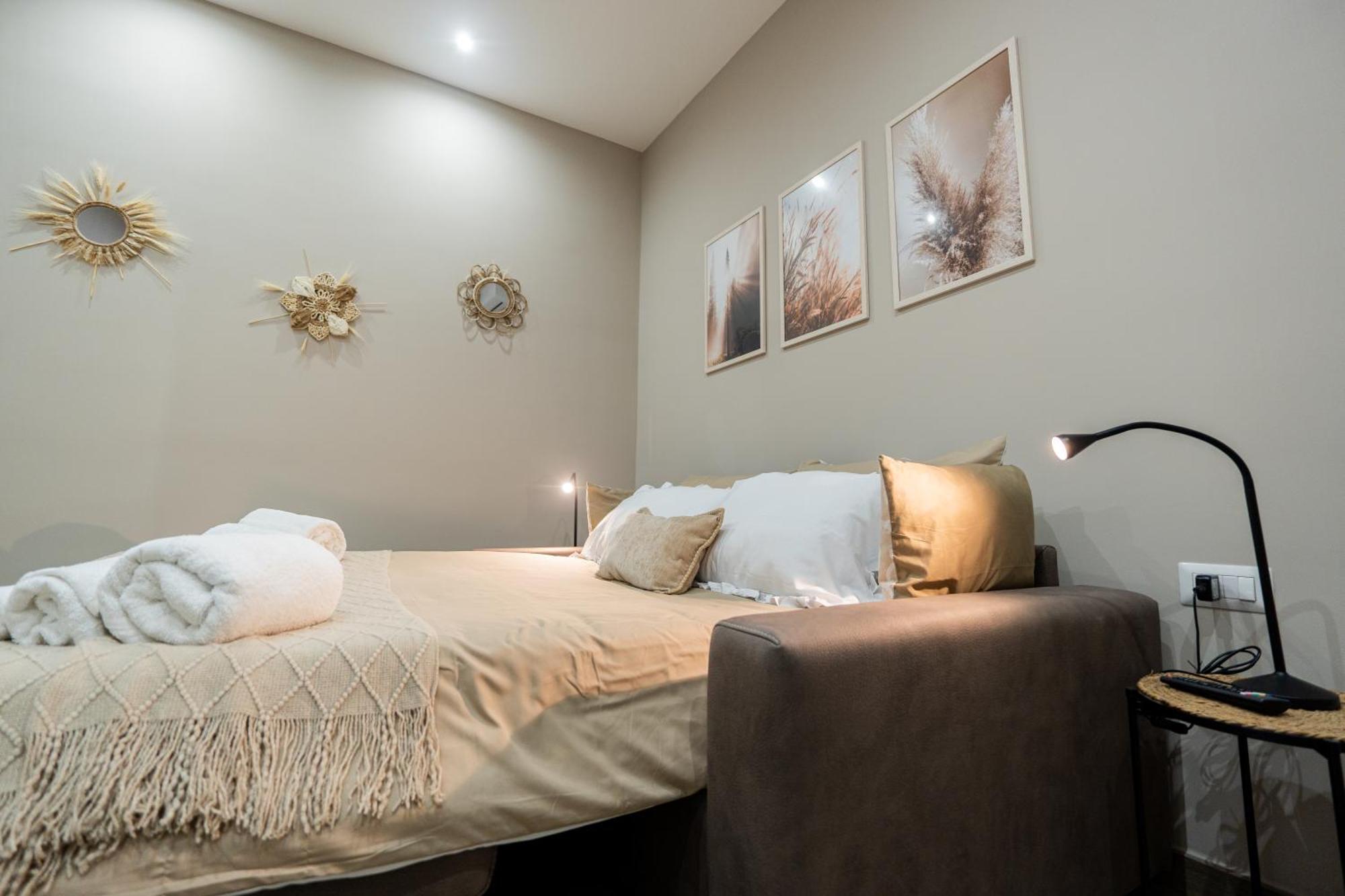 La Casa Di Bianca - Modern Suites Near Plebiscito Неаполь Экстерьер фото