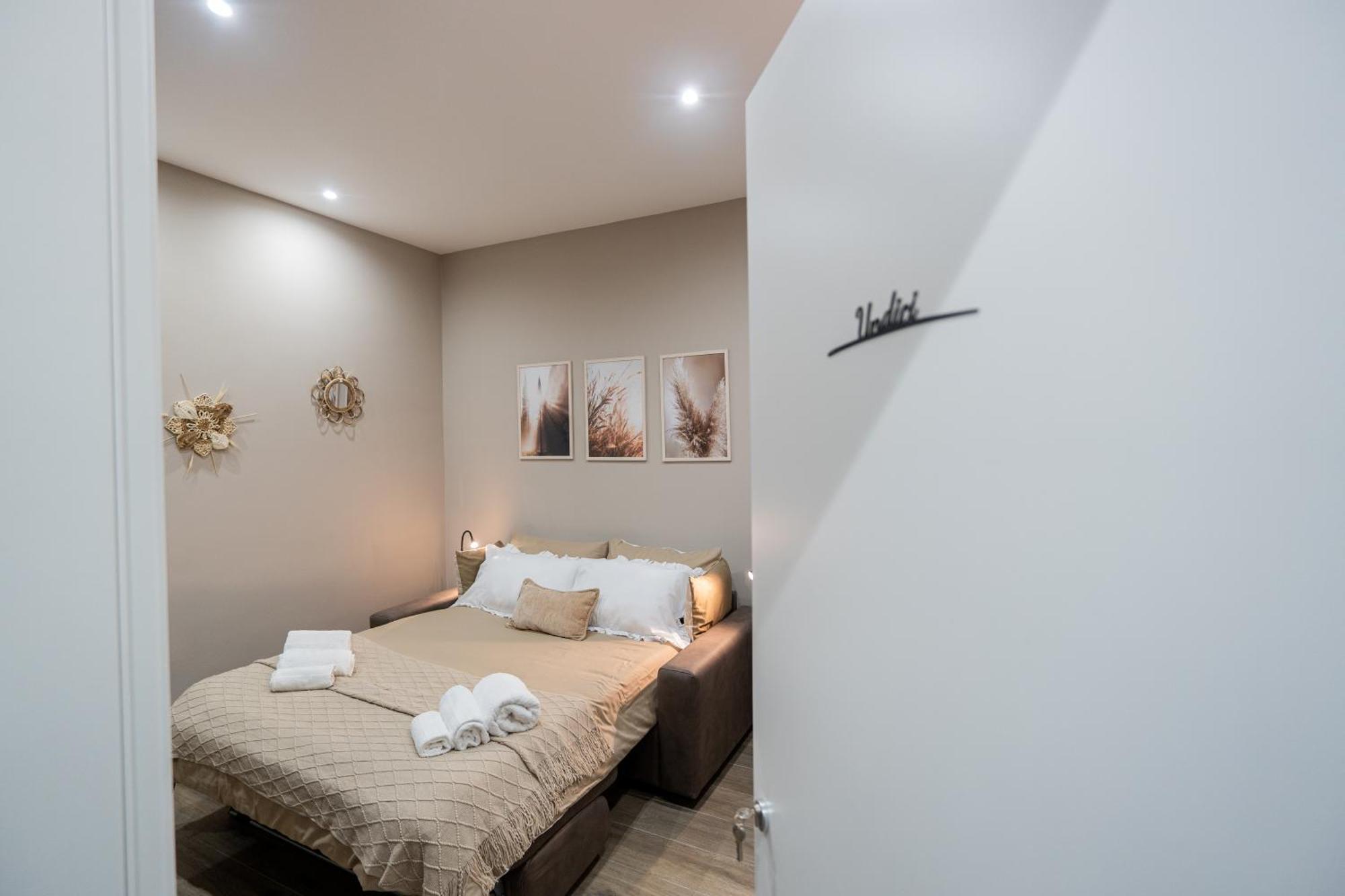 La Casa Di Bianca - Modern Suites Near Plebiscito Неаполь Экстерьер фото