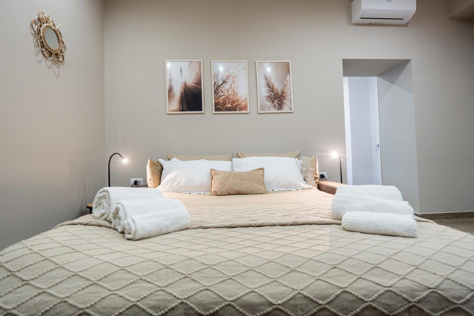 La Casa Di Bianca - Modern Suites Near Plebiscito Неаполь Экстерьер фото